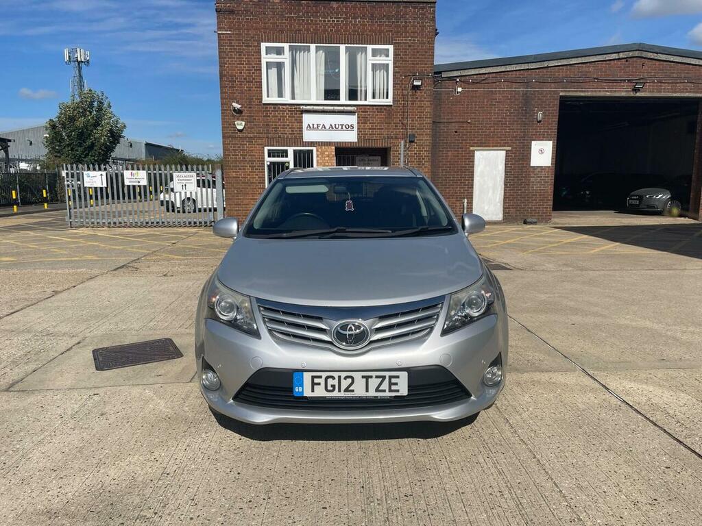 Toyota Avensis Petrol #2