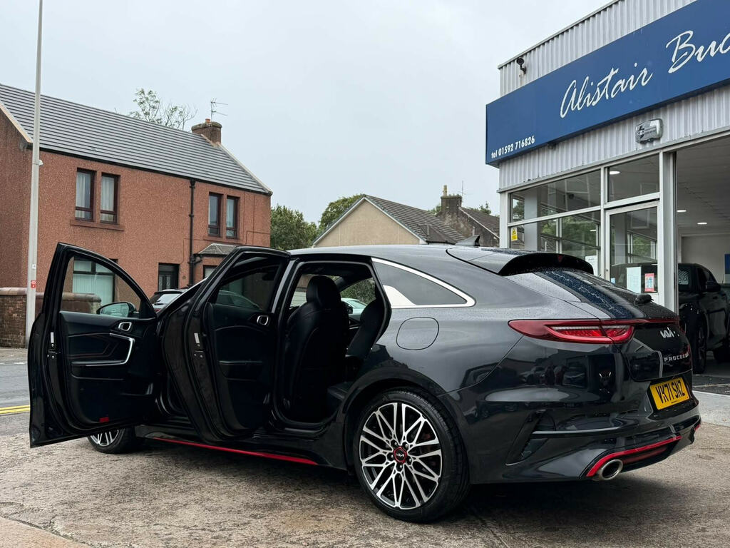 Kia Proceed 1.6 T-gdi Gt Shooting Brake Dct Euro 6 Ss Black #5
