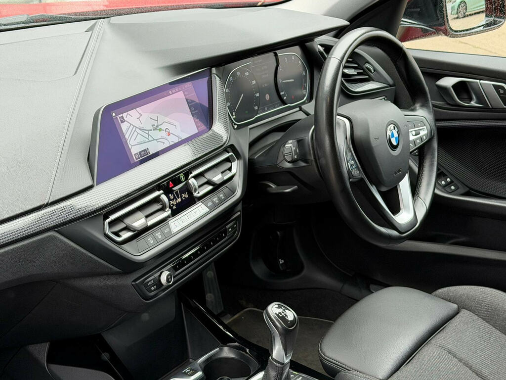 BMW 1 Series 1.5 118I Sport Euro 6 Ss Red #4