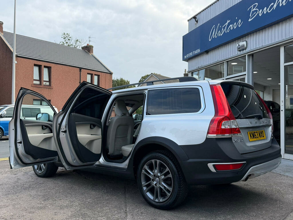 Volvo XC70 2.4 D5 Se Lux Geartronic Awd Euro 5 Silver #5