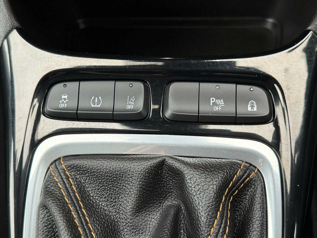Vauxhall Crossland X Se Black #28