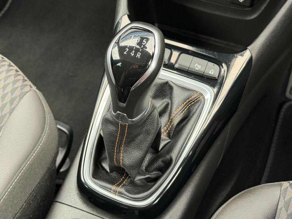 Vauxhall Crossland X Se Black #17