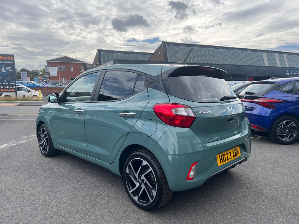 Hyundai I10 1.0 Premium Euro 6 Ss Green #4