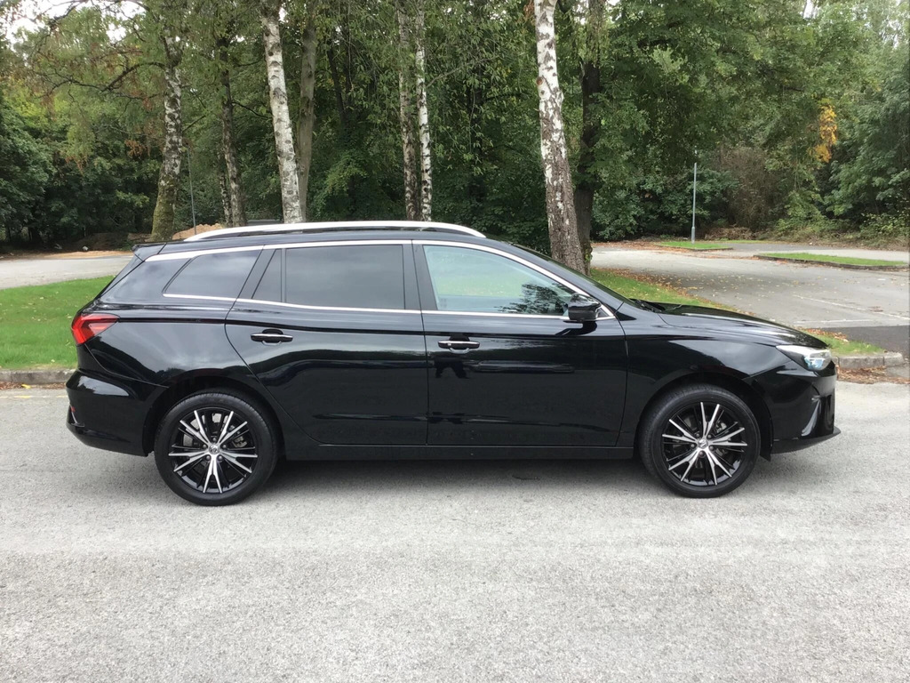 MG MG5 61.1Kwh Trophy Long Range Black #2