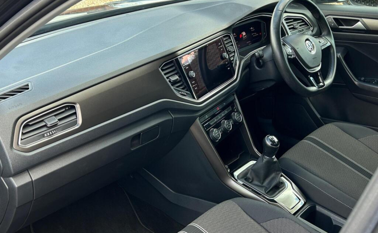 Volkswagen T-Roc Hatchback Grey #15