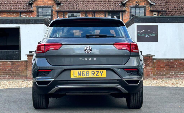 Volkswagen T-Roc Hatchback Grey #9