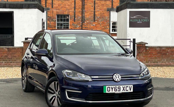 Volkswagen e-Golf 35.8Kwh E-golf Blue