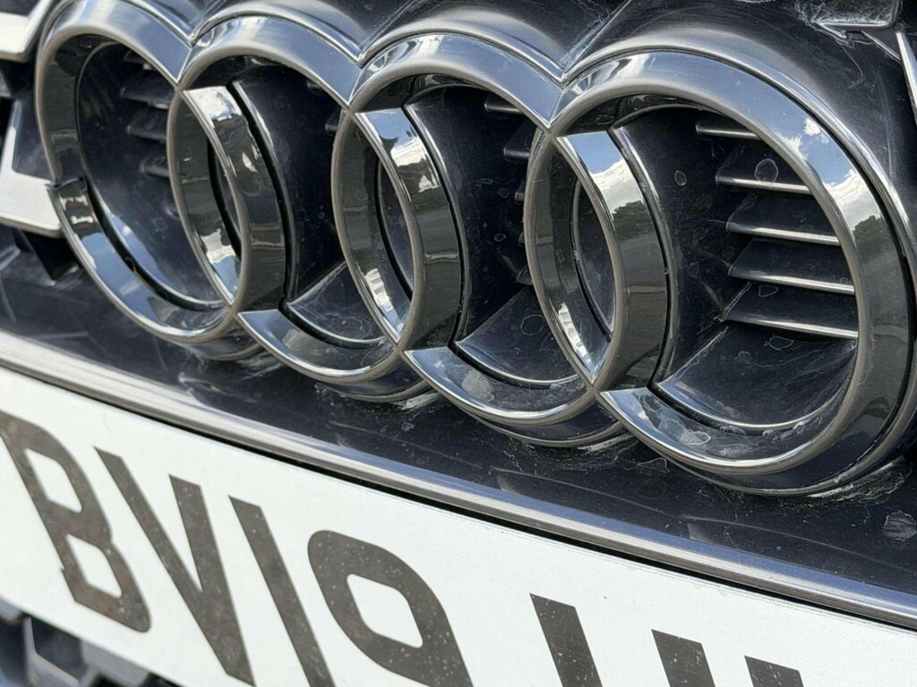 Audi A1 1.5L Sport White #54