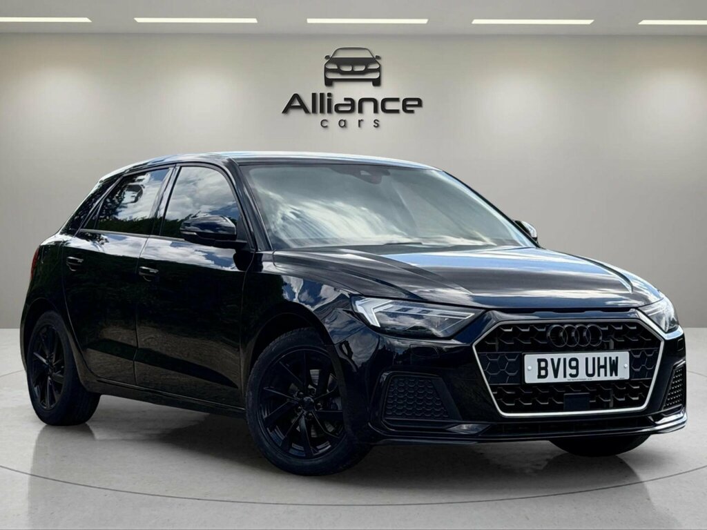 Audi A1 1.5L Sport White #8