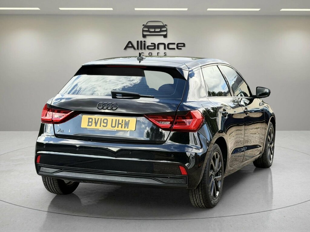 Audi A1 1.5L Sport White #50