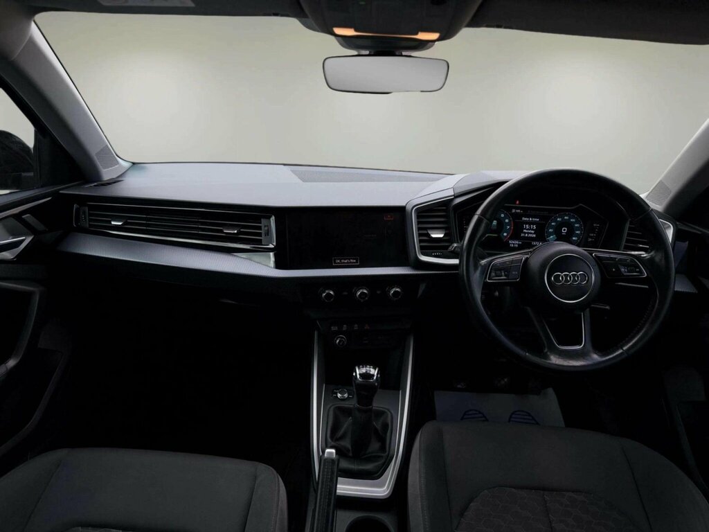 Audi A1 1.5L Sport White #39