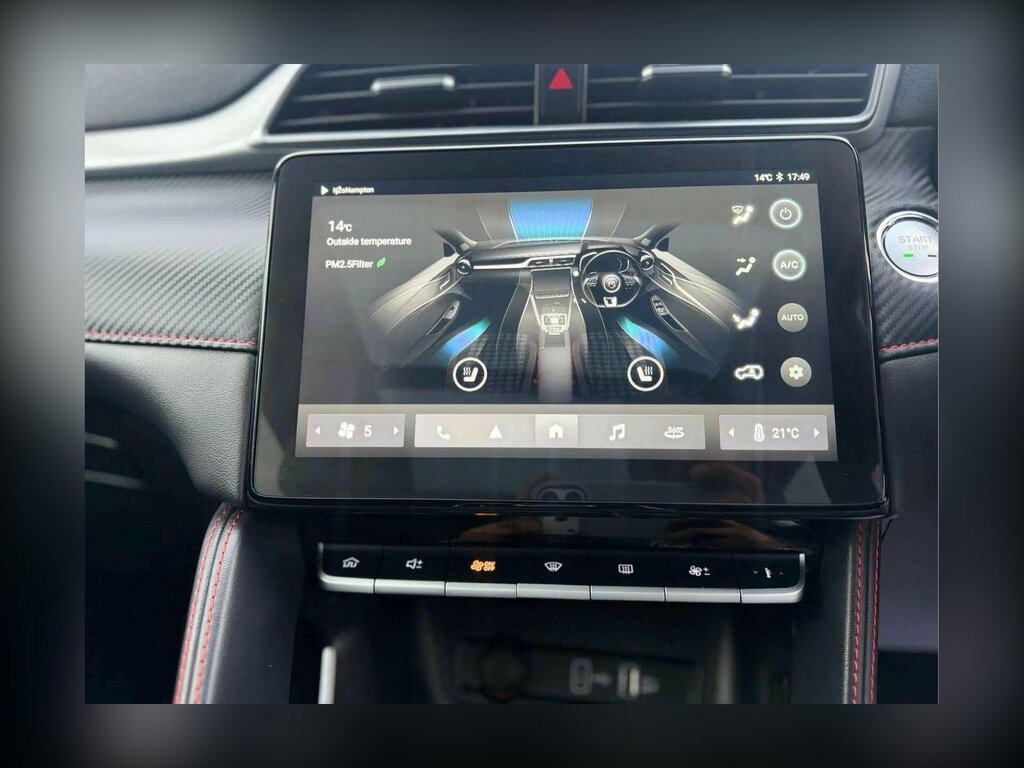 MG ZS 72.6Kwh Trophy Long Range Black #6