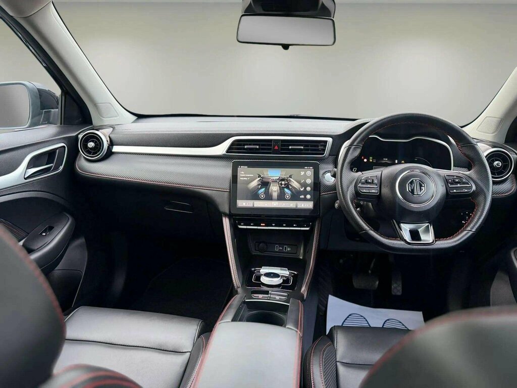 MG ZS 72.6Kwh Trophy Long Range Black #2