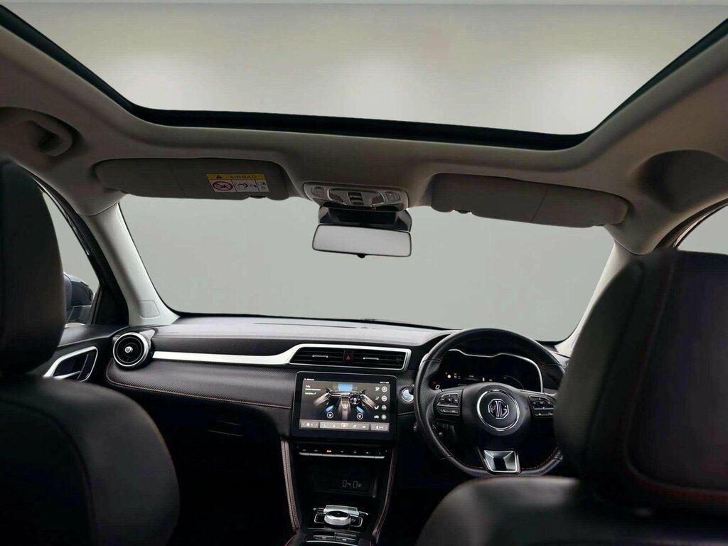 MG ZS 72.6Kwh Trophy Long Range Black #4
