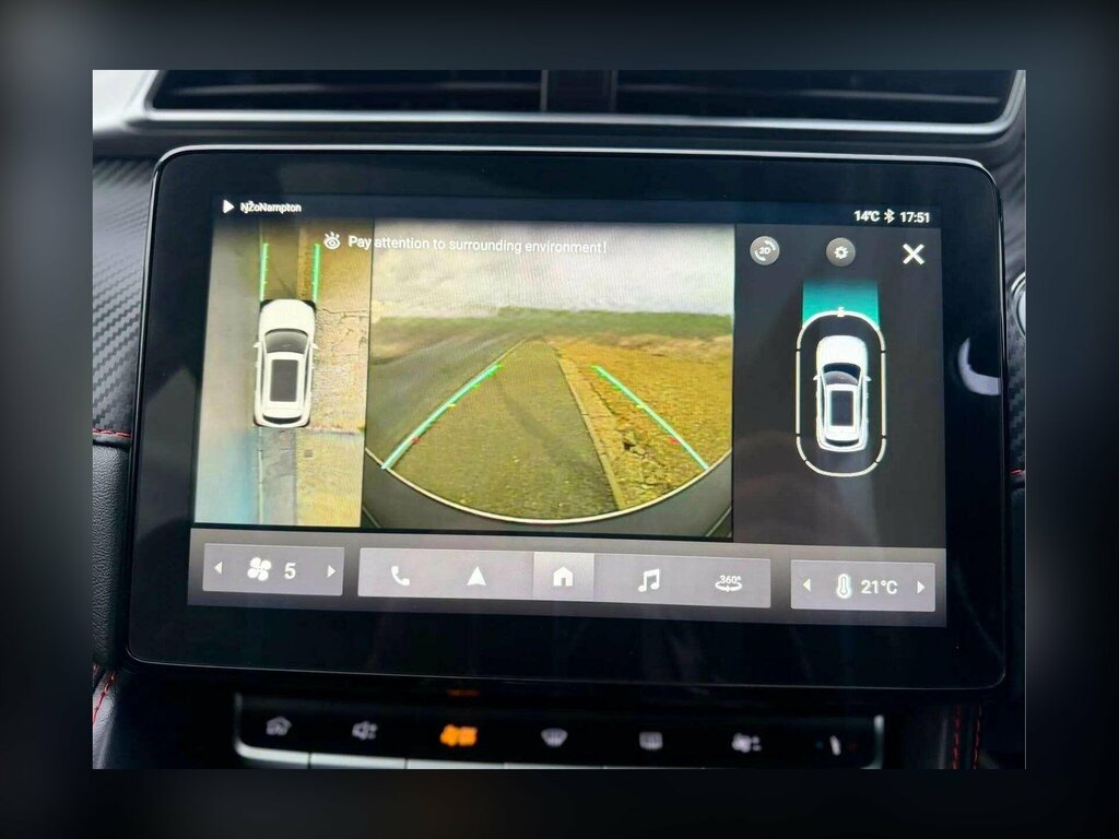 MG ZS 72.6Kwh Trophy Long Range Black #5