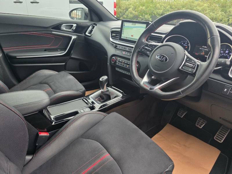 Kia Ceed 1.6T Gdi Isg Gt White #2
