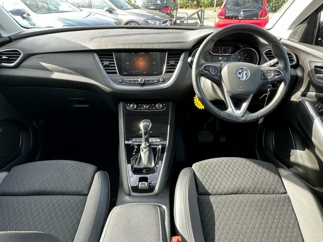 Vauxhall Grandland X 1.2 Turbo Gpf Sport Nav Suv Euro 6 Red #2
