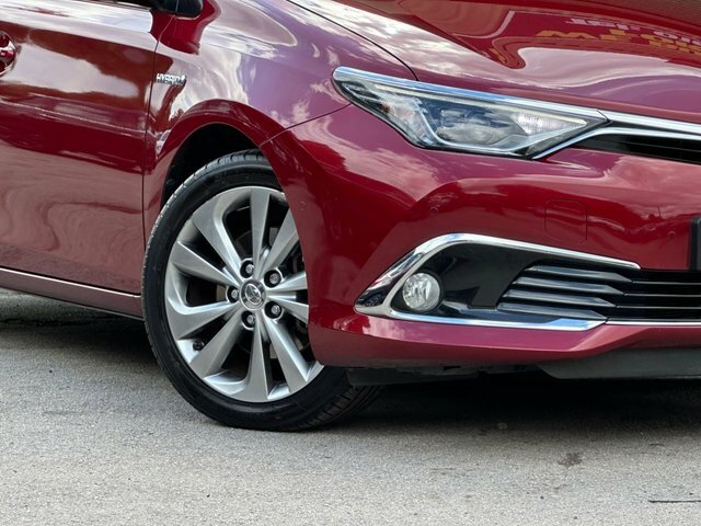 Toyota Auris Excel Red #18