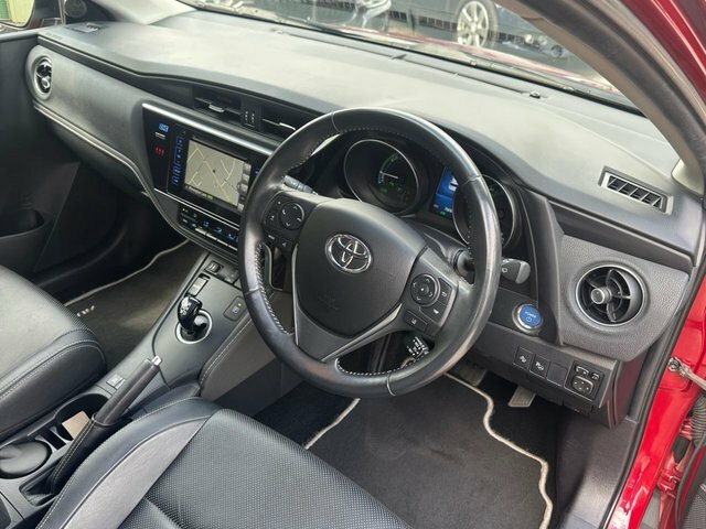 Toyota Auris Excel Red #28