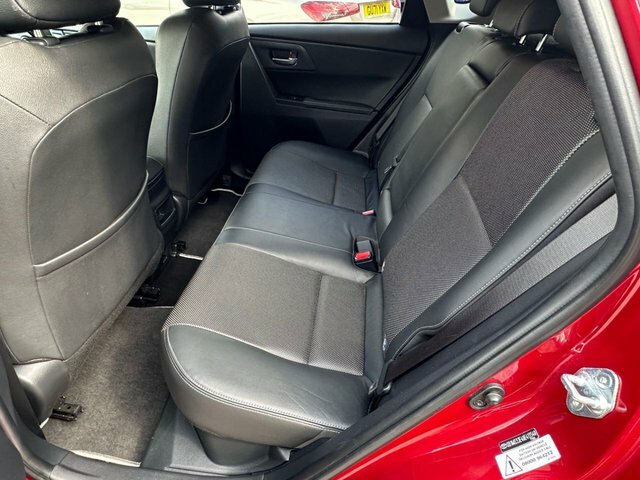 Toyota Auris Excel Red #8