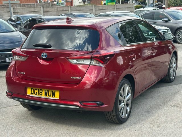 Toyota Auris 1.8 Vvt-h Excel Hatchback Hybrid Cvt Eu Red #3