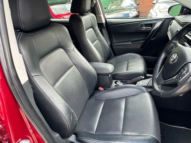 Toyota Auris Excel Red #38