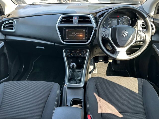 Suzuki SX4 S Cross 1.0 Boosterjet Sz-t Suv Euro 6 White #3