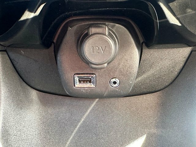 Peugeot 108 108 Active Red #22