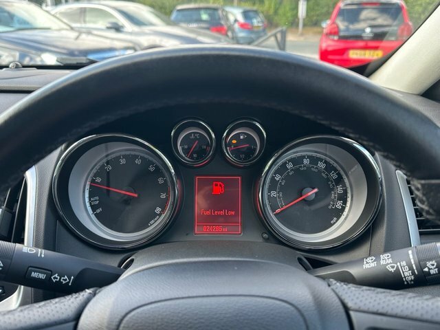 Vauxhall Astra GTC Black #9