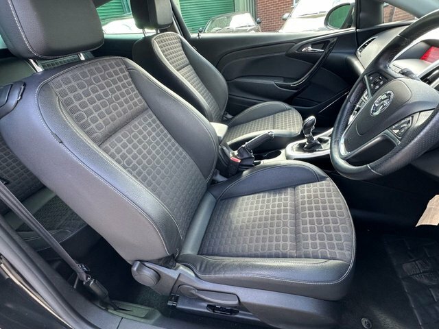 Vauxhall Astra GTC Black #28