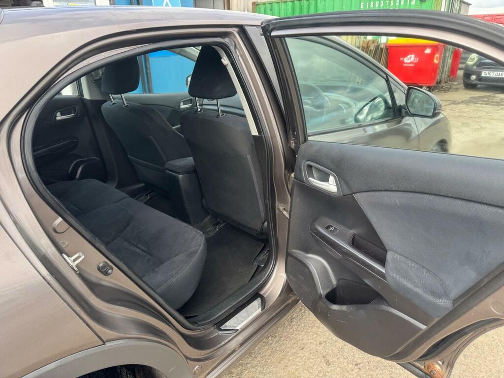 Honda Civic I-dtec Ex 5-Door Grey #37