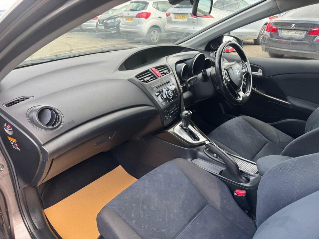 Honda Civic I-dtec Ex 5-Door Grey #10