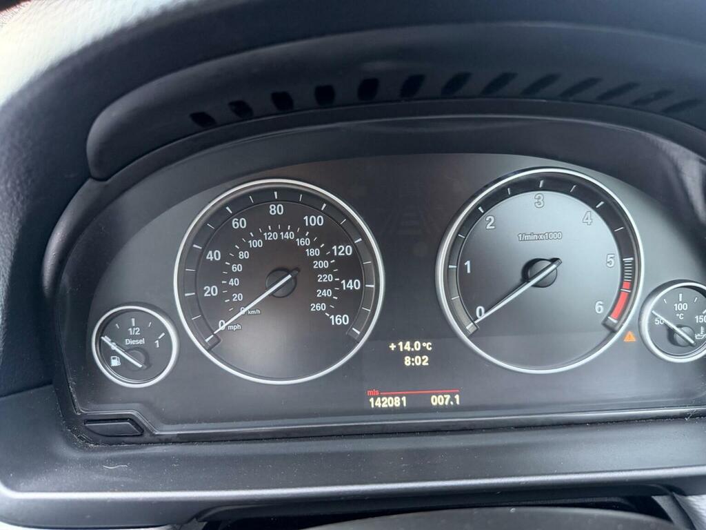 BMW 5 Series Estate 2.0 Grey #32