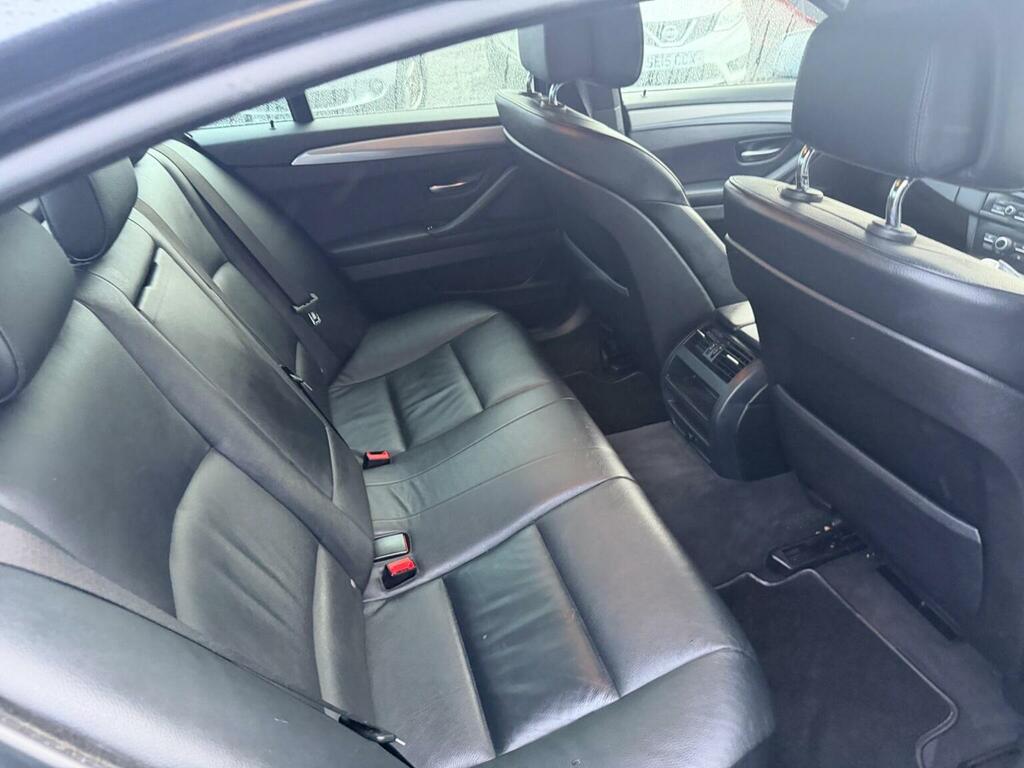 BMW 5 Series Estate 2.0 Grey #25