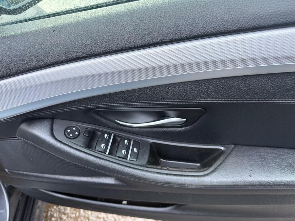 BMW 5 Series Estate 2.0 Grey #27