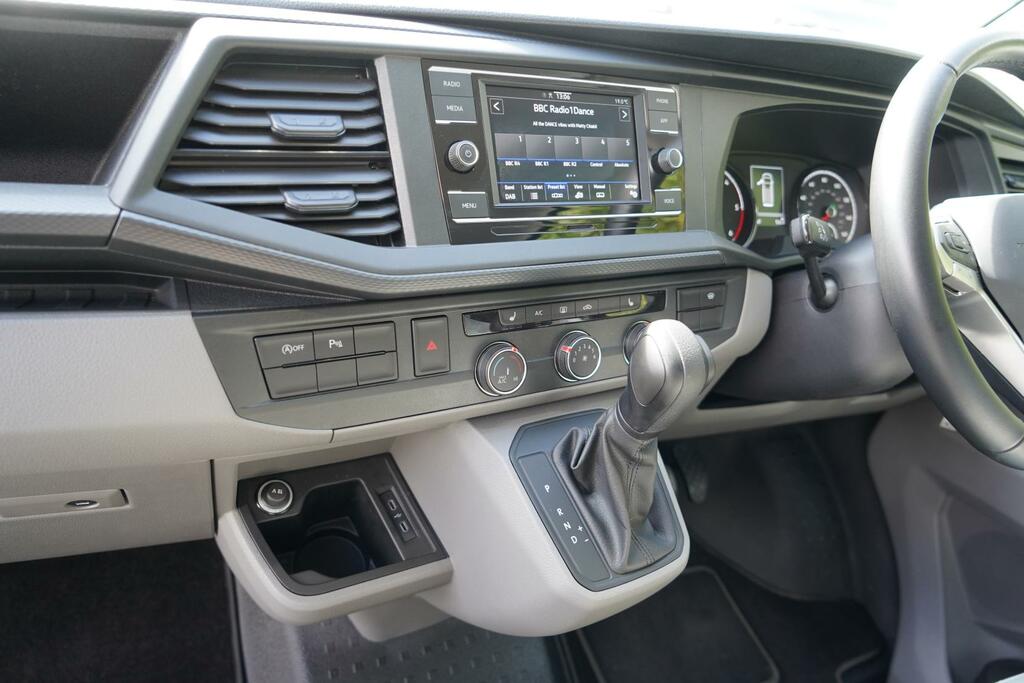 Volkswagen Campervan 2L Startline White #20