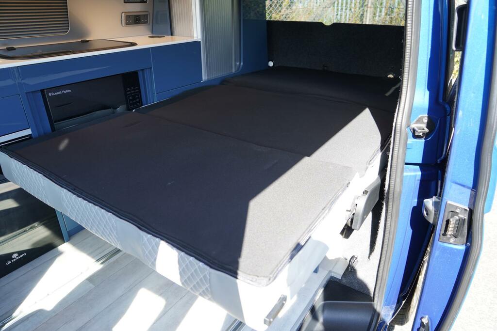 Volkswagen Campervan 2L Startline White #49