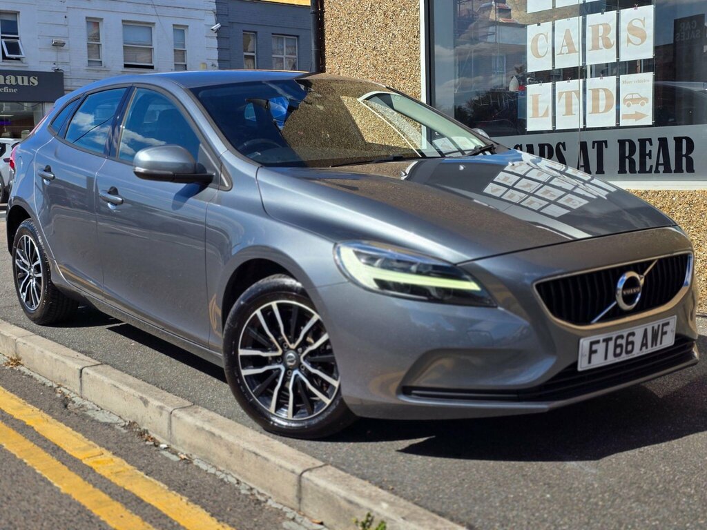 Volvo V40 2.0 T2 Momentum Euro 6 Ss Grey #2