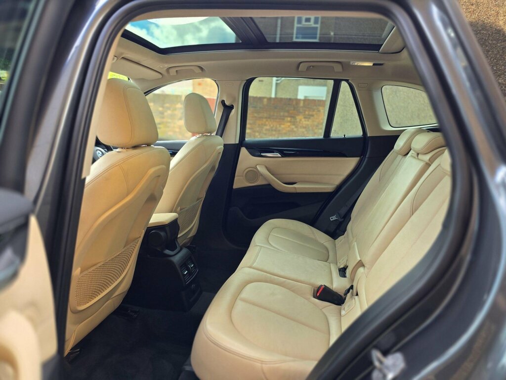 BMW X1 Xdrive20d M Sport Silver #44