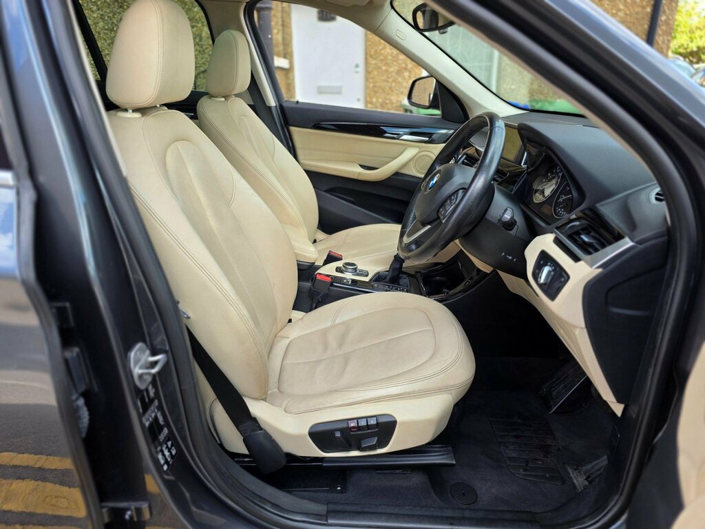 BMW X1 Xdrive20d M Sport Silver #26