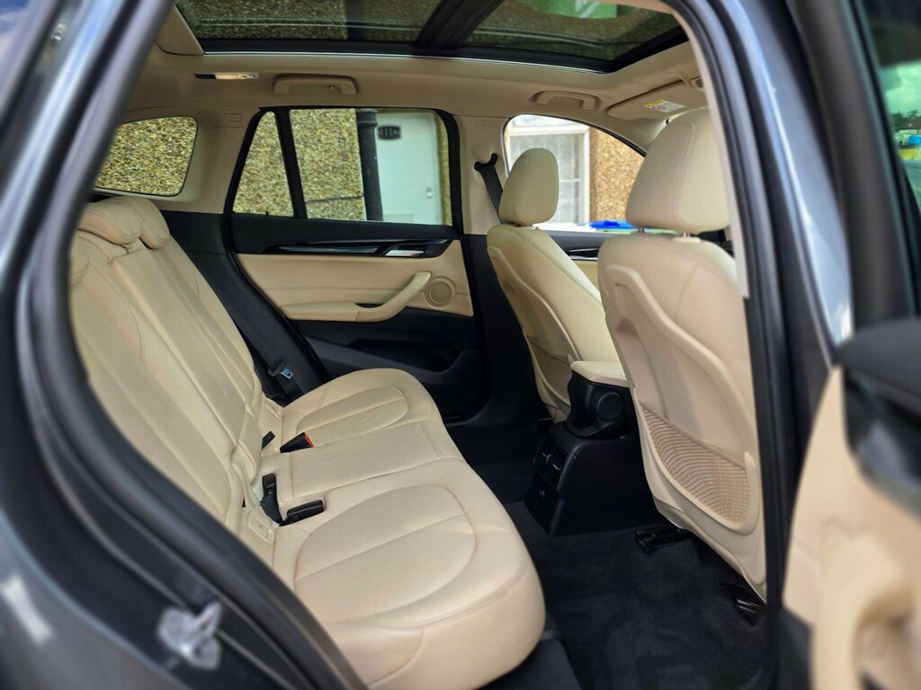 BMW X1 Xdrive20d M Sport Silver #36