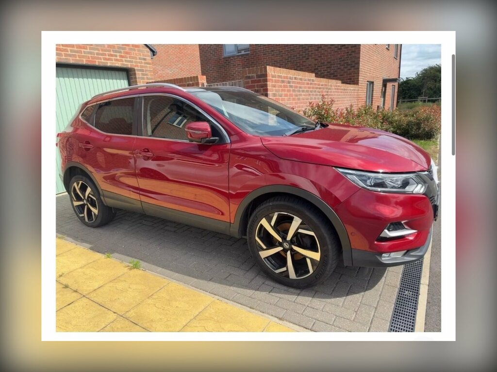 Nissan Qashqai 1.6 Dig-t Tekna Euro 6 Ss Red