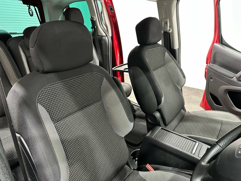 Peugeot Partner Tepee Blue Hdi Ss Tepee Active Black #22
