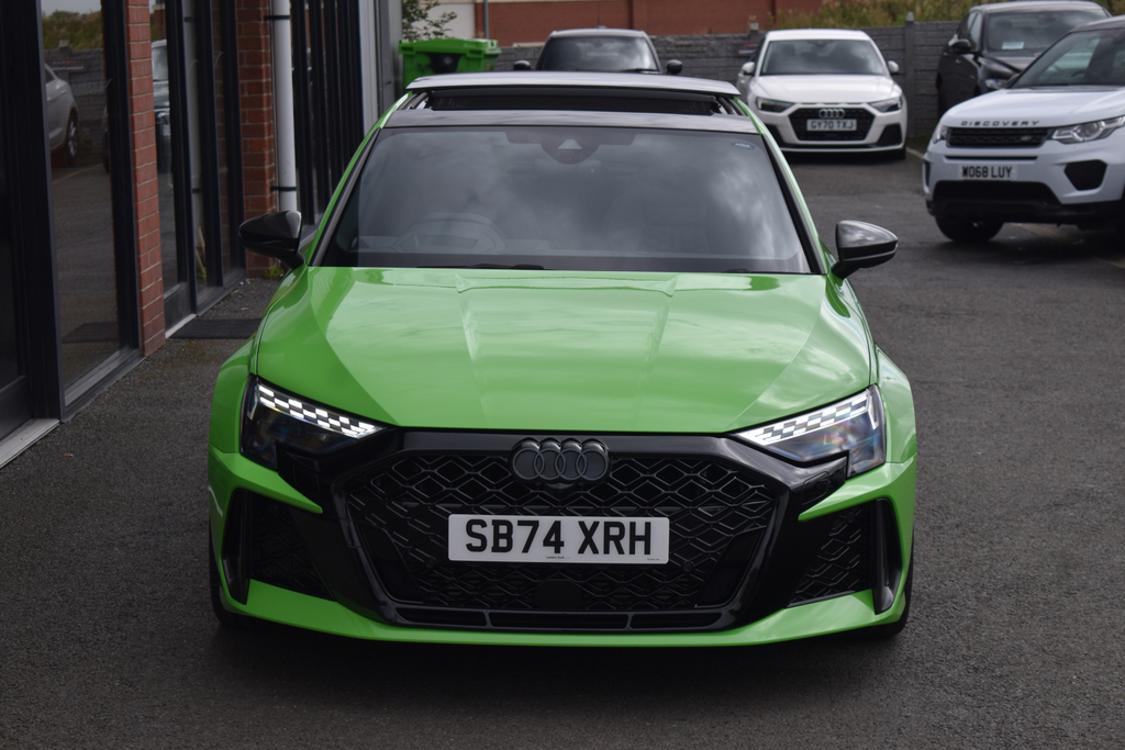 Audi RS3 2.5 Tfsi Carbon Vorsprung Sportback S T Green #3
