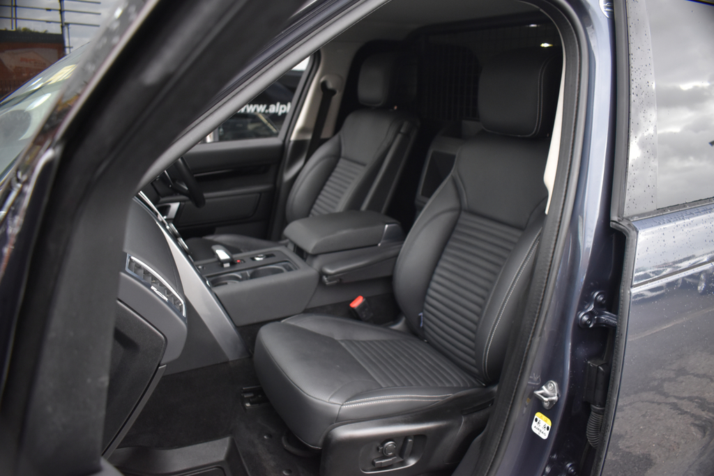 Land Rover Discovery Rdynamic Se D M Brown #10