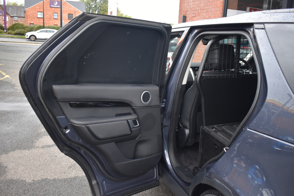 Land Rover Discovery Rdynamic Se D M Brown #11