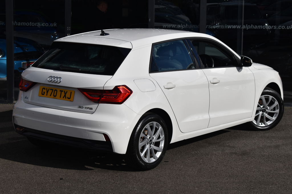 Audi A1 1.0 Tfsi 30 Sport Sportback Euro White #5