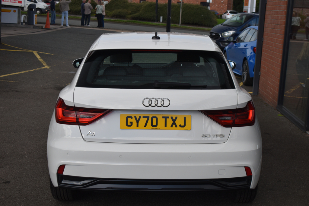Audi A1 1.0 Tfsi 30 Sport Sportback Euro White #6