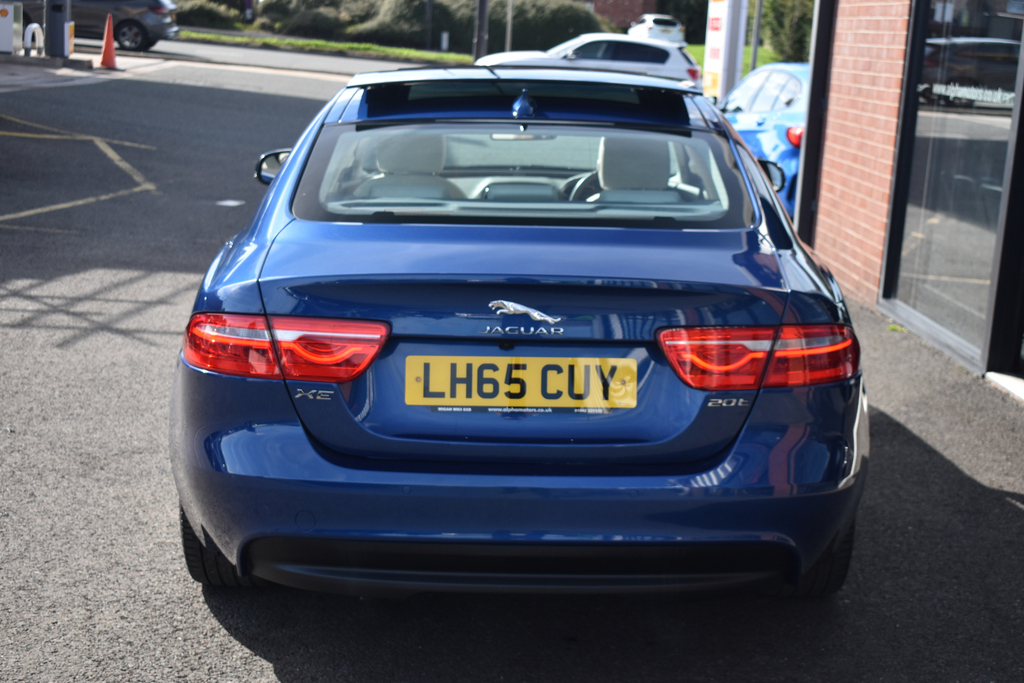 Jaguar XE Saloon R Red #13