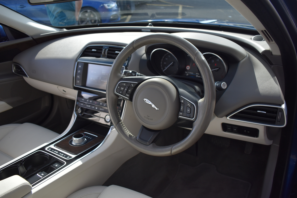 Jaguar XE Saloon R Red #15